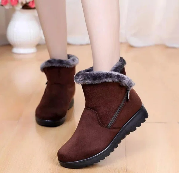 Women's Tassel Flat Platform Winter Boots - Coffee