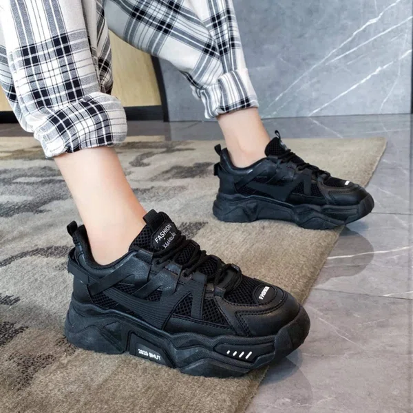 Women's Chunky Running Sneakers - All Black