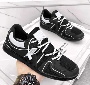 Women's Mesh Low-Top Sneakers with Contrast Piping - Black
