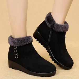 Women's Fur-Lined Slip-On Platform Ankle Boots - Black