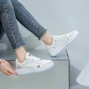 Women's Printed Low-Top Sneakers - White