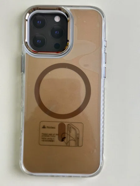 iPhone 16 Pro Max Magnetic Case with Transparent Edges (16-3)