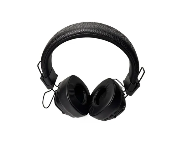 BT- P11 Extra Bass Soft Over The Ear Headphone 8-10 Hours Playback Time