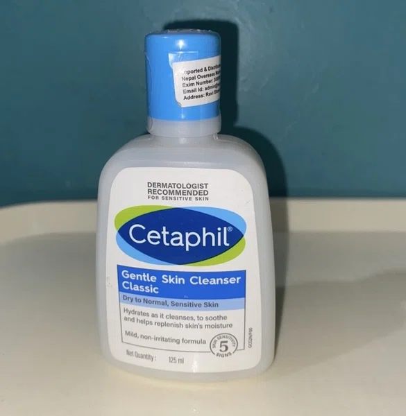 Cetaphil Facewash Gentle Skin Cleanser for Dry to Normal, Sensitive Skin 125ml hydrating Facewash