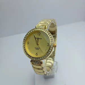Gold Colour Fashionable  Round Dial Stainless Steel Waterproof Watch For Women