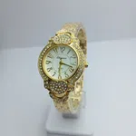 Golden Colour New Model Fashionable  Round Dial Stainless Steel Waterproof Watch For Women