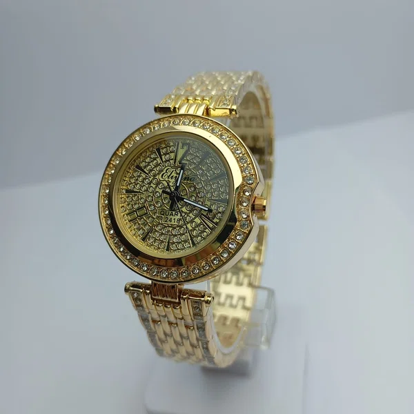 Women Watch Gold  Colour Fashionable  Round Dial Stainless Steel Waterproof Watch For Women