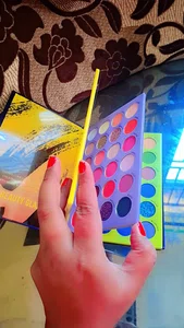 eyeshadow