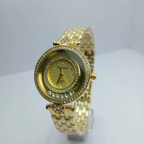 Fashionable Round Dial Stainless Steel Waterproof Watch For Women
