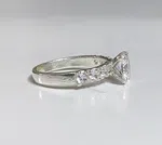 PURE SILVER WHITE ZERCON DIAMOND FINGER RING FOR WOMEN
