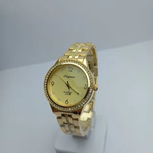 Fashionable  Round Dial Stainless Steel Waterproof Golden  Watch For Women