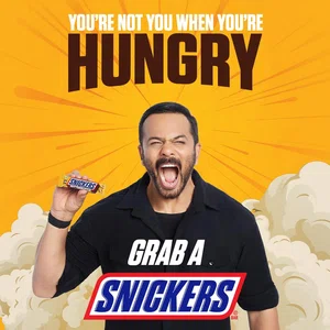 Snickers Butterscotch Flavoured Chocolate Bar | Loaded with Crunchy Peanuts, Nougat & Caramel  | 40g | Pack of 4