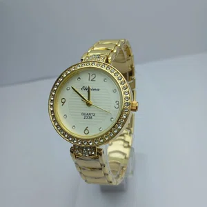 Fashionable  Round Dial Stainless Steel Golden Colour White Dial  Waterproof Watch For Women